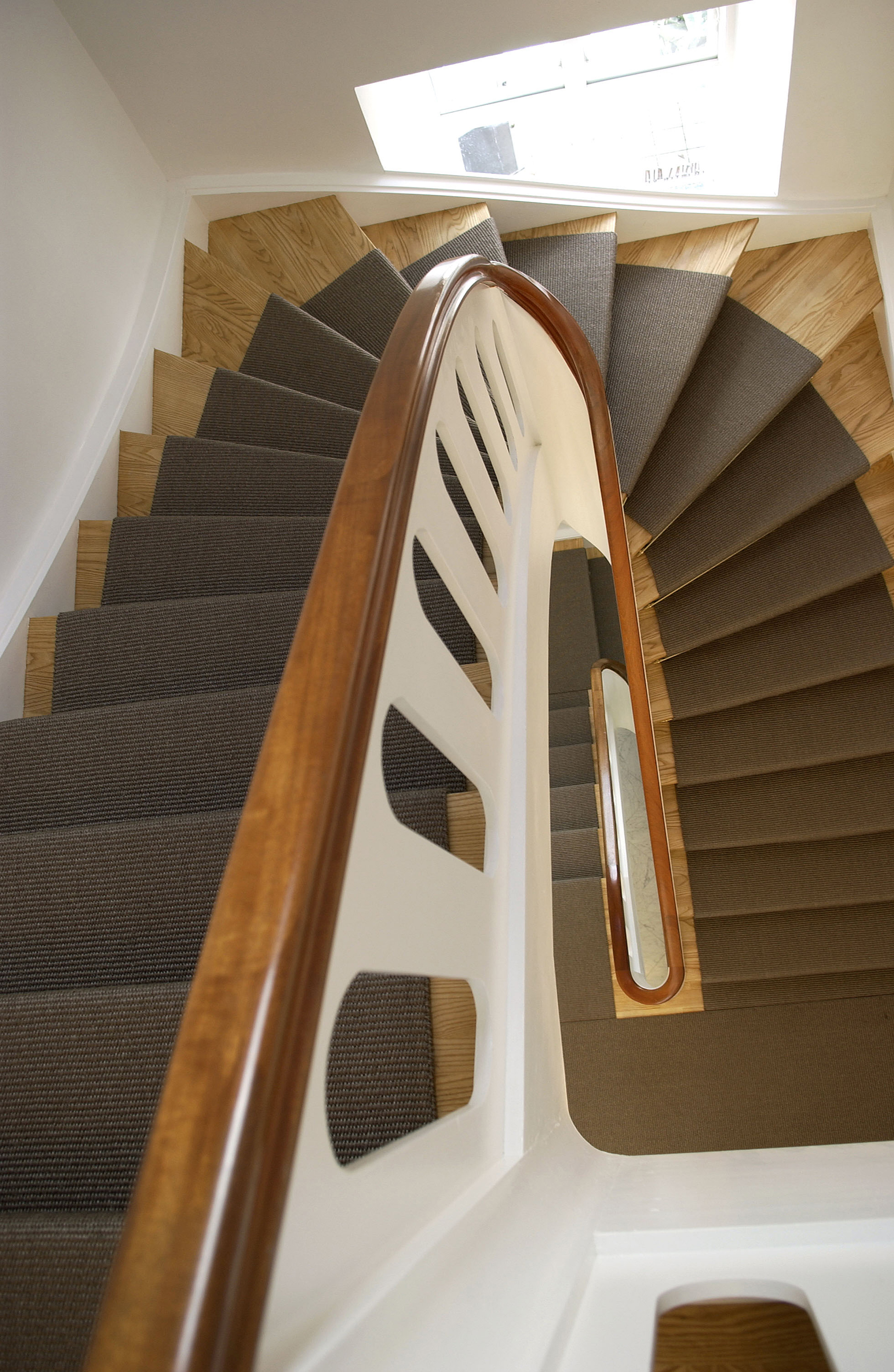 Fraster sisal løber på snoet trappe